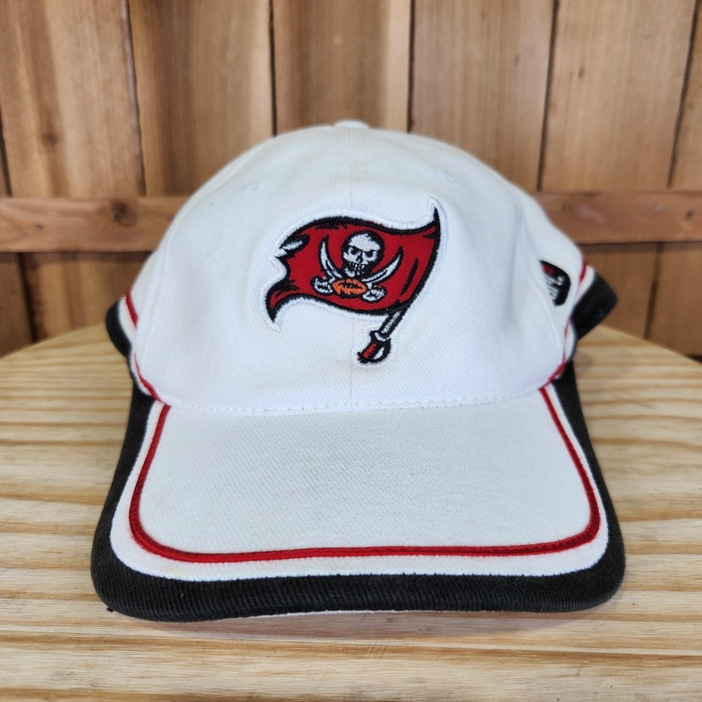 Tampa Bay Buccaneers‎ Hat Cap Strap Back Mens One Size White NFL Football SPL 28
